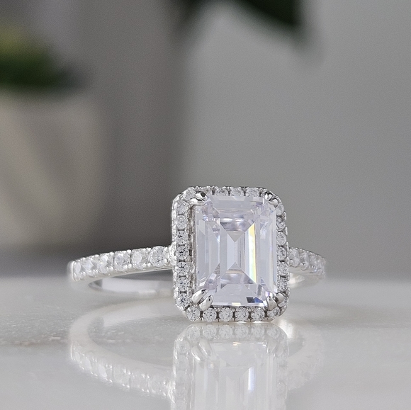 Emerald Cut Halo gemstone ring, 925 Sterling Silver - Picture 7 of 9